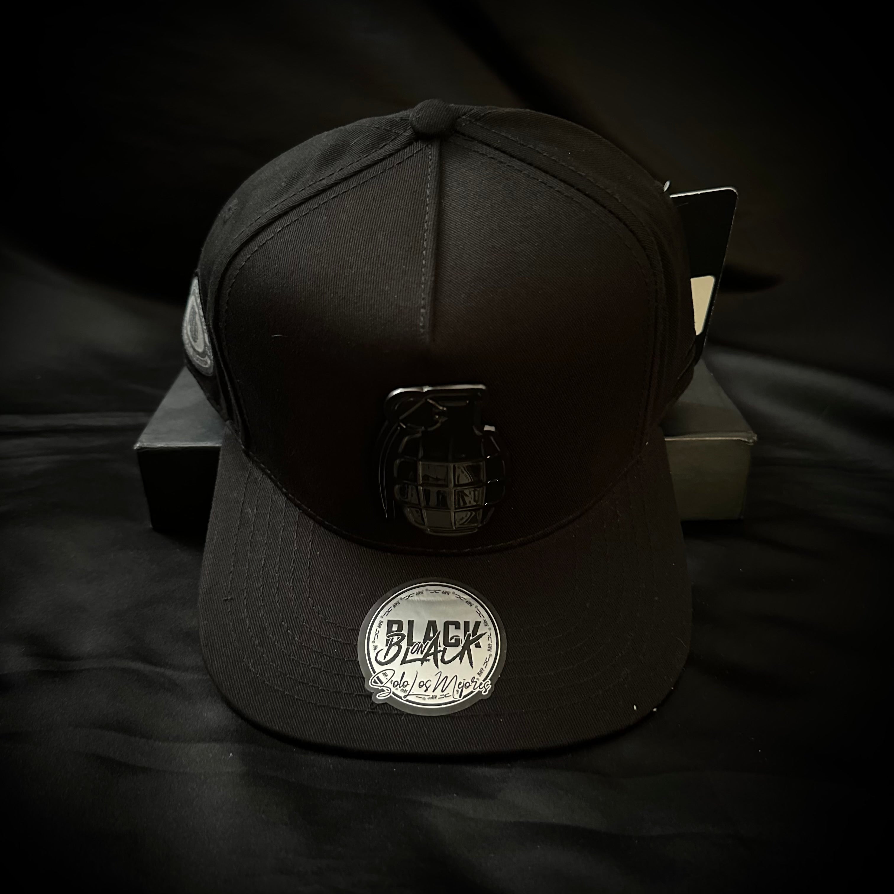 GRANADA Black on Black - BELICO IMPERIAL